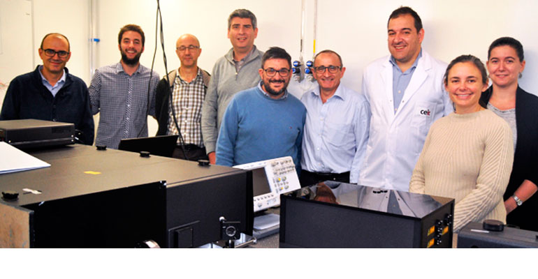 Equipo de técnicos y científicos españoles del Proyecto europeo ECOGRAB. Entre ellos, Tomás Morlanes (3º desde la izq.) y Carlos Urra (6º desde la izq.) de Fagor Automation