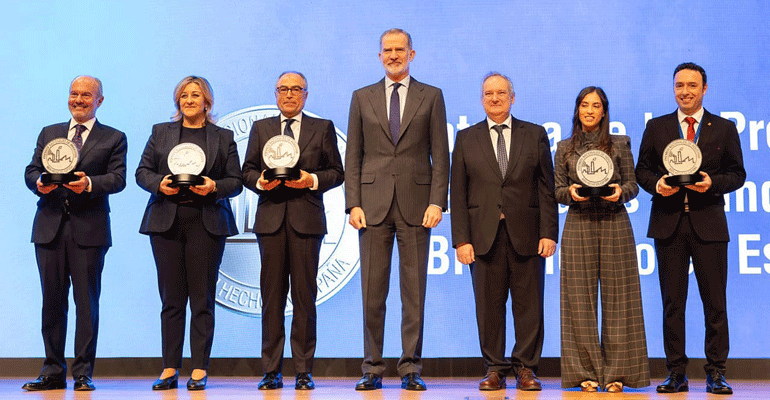 S. M. el Rey inaugura el Congreso Nacional de Industria