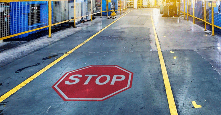 Señalización del suelo en industrias para garantizar la seguridad